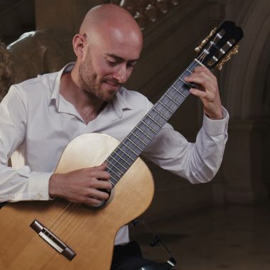 ROBIN MAXIME - Classical, Spanish and South American guitar concert