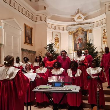 Weihnachtskonzert mit dem Gospelchor Dzidzolé